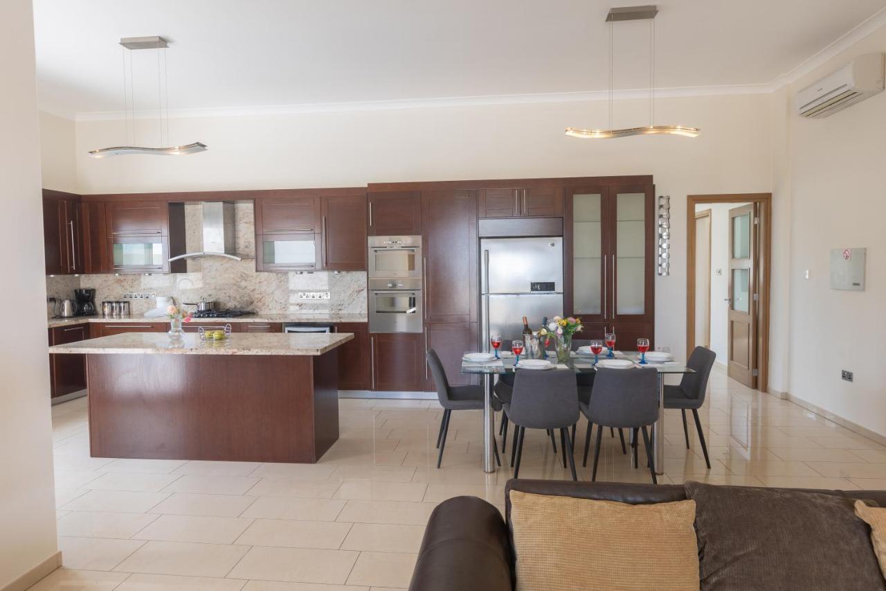 Sparta Luxury Villa Протарас Екстериор снимка