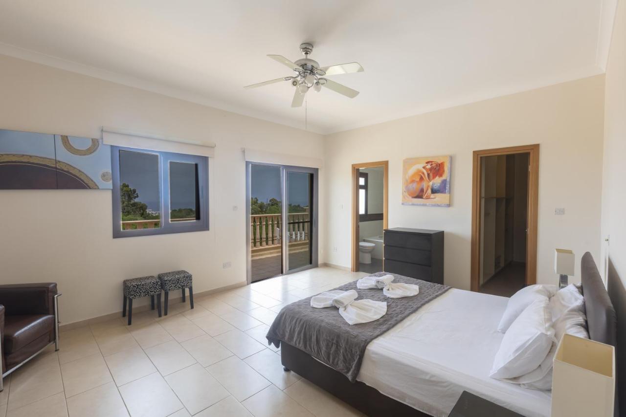 Sparta Luxury Villa Протарас Екстериор снимка